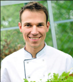 Giovani Oosters by Nina