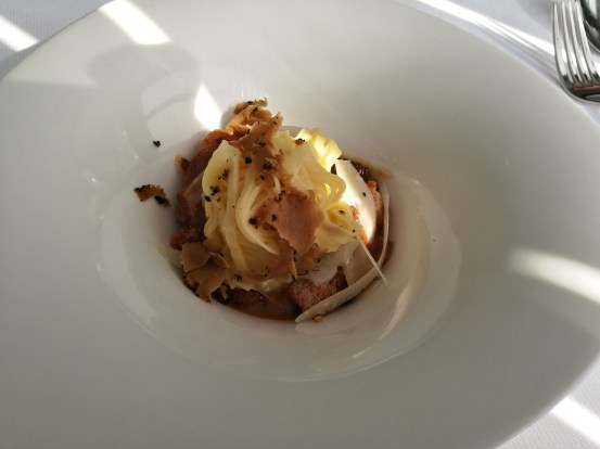 Pasta with truffle and sweet bread